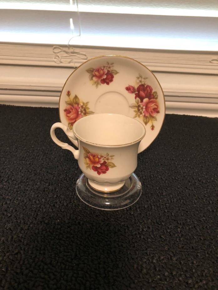 Queen Anne Bone China tea cup & saucer pre-owned
