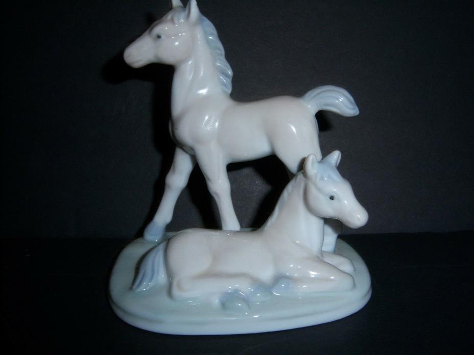 ...VINTAGE LLARDO FINE PORCELAIN PAIR OF COLTS