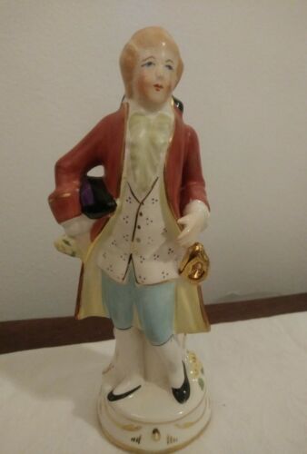 Vintage Collectable Coventry Ware Porcelain Figurines Colonial Man 5013B