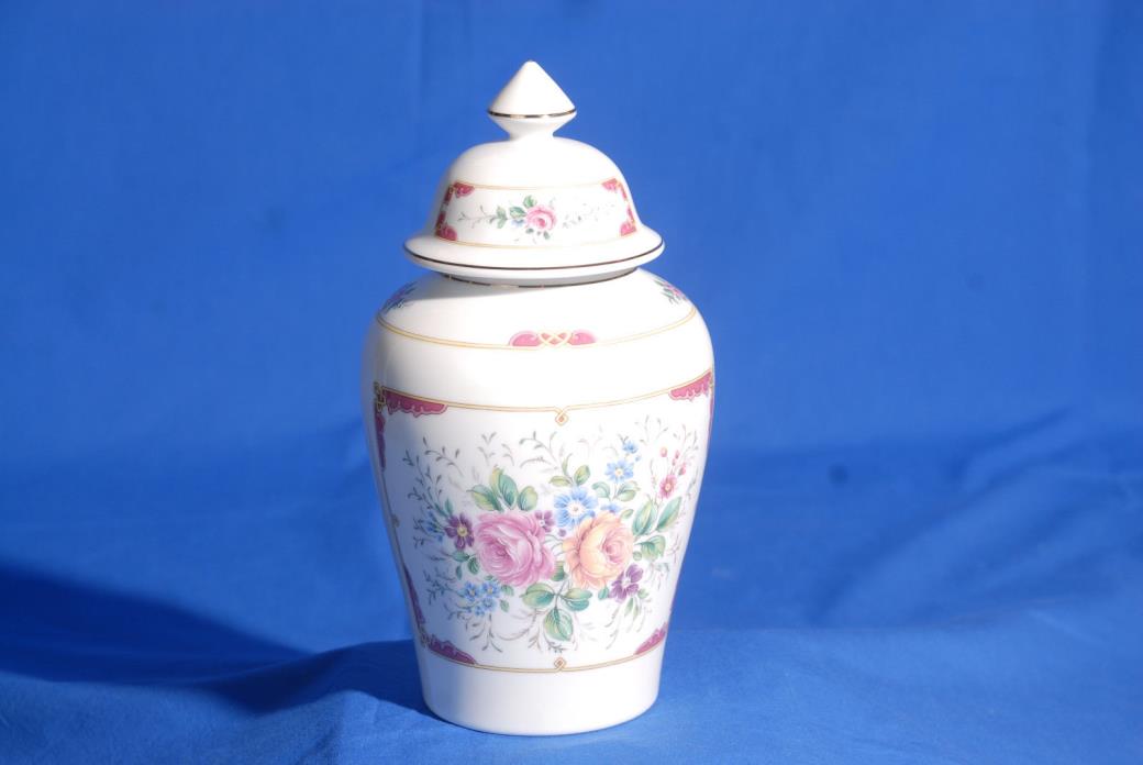 Vintge Forart Porcelain Ginger Jar from Portugal Beautiful Rose Design 9.5