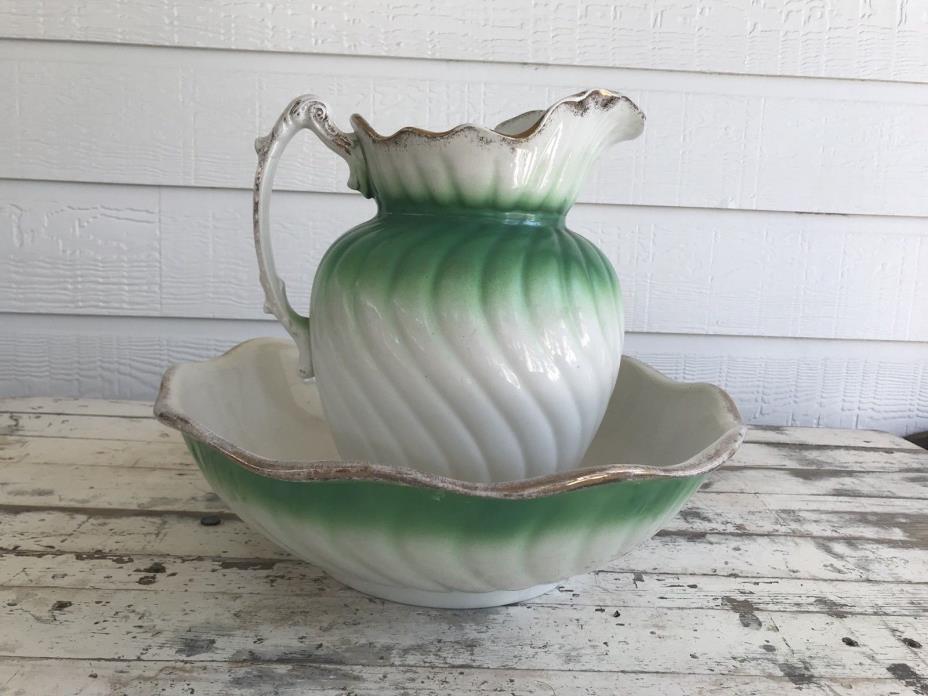 Antique/Vintage Green & White Victorian Porcelain Water Pitcher & Basin/Bowl Set