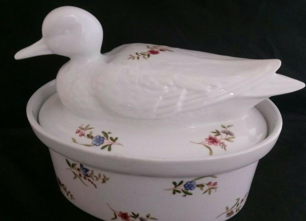 Vintage White/Flowers Porcelain Duck Casserole/Tureen/Soup Dish