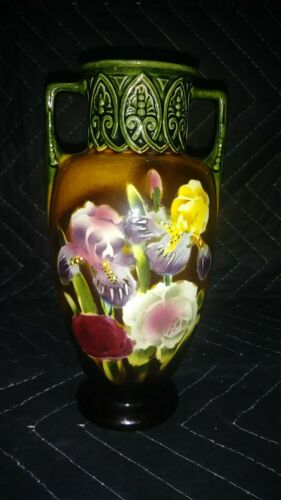Vintage Czechoslovakia marked 1771 airbrushed floral vase.