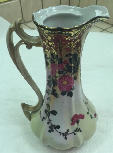 Antique Hand Painted Porcelain Flower Vase!!! Vintage in Good Condition!!!!