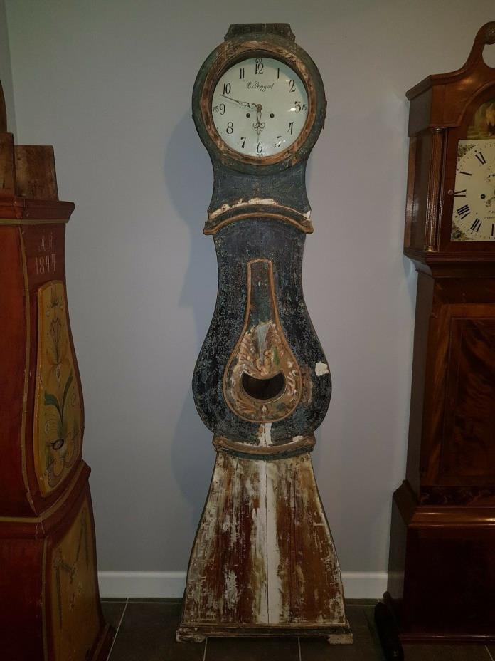 Mora Clock