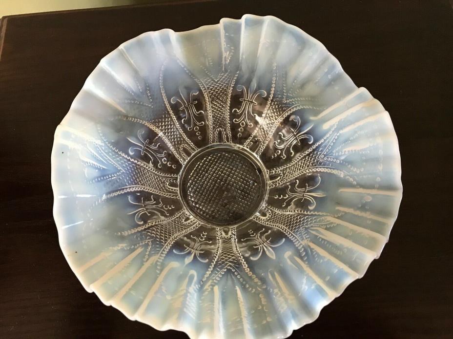 Vintage Opalescent Crimped / Ruffled Edge Glass Bowl