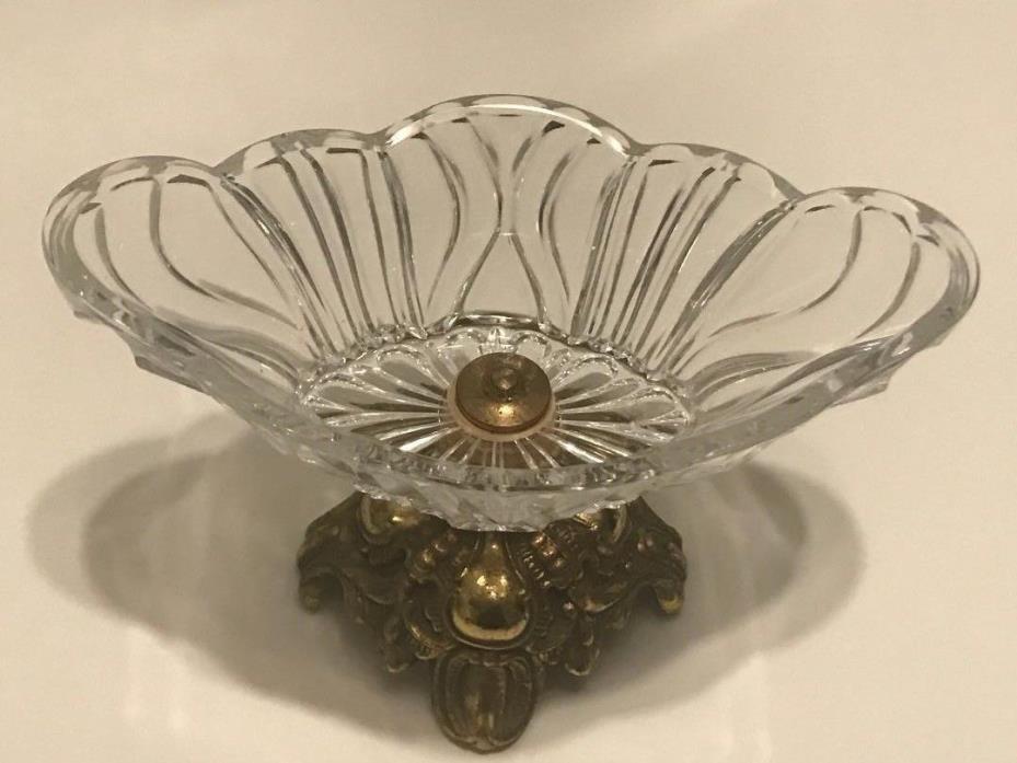 ANTIQUE OVAL CRYSTAL CANDY DISH WITH GOLD PLATED BASE