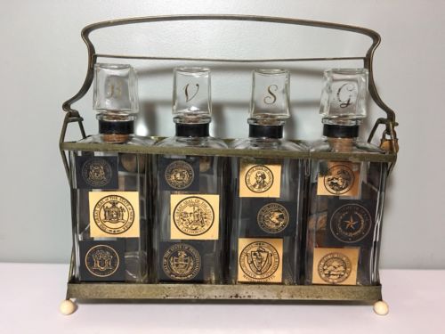 Vintage Locking 4 Glass Liquor Decanter Set With Original Lock & Key