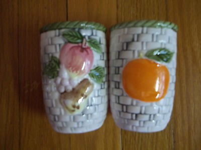 2 DECORATIVE GLASSES BASKET WEAVE CHADWICK CMI INC. APPLE PEAR ORANGE