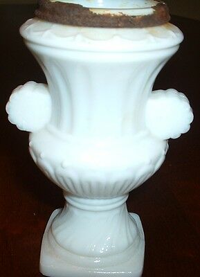 ANTIQUE MILK WHITE GLASS JAR LOTION // PERFUMED Bath CONTAINER