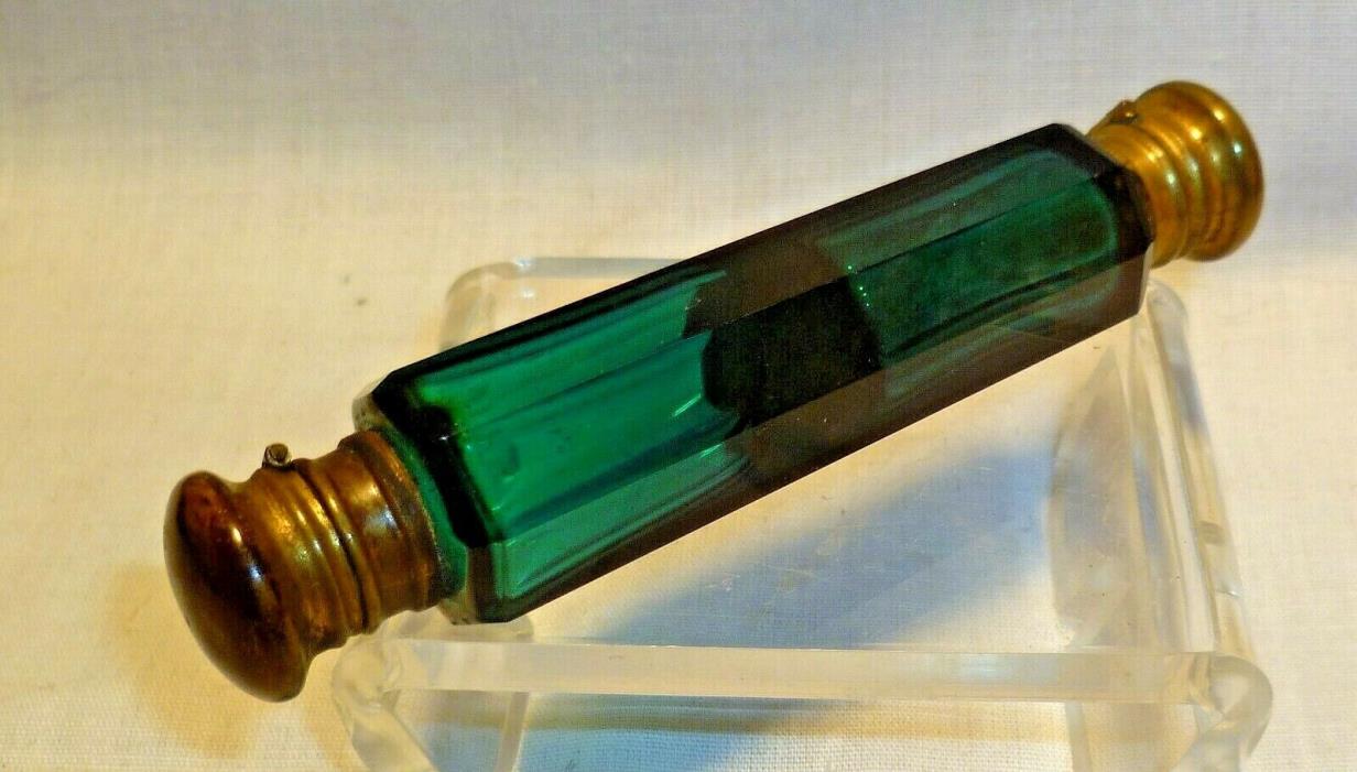 ANTIQUE DOUBLE ENDED PERFUME LAYDOWN BOTTLE GREEN GLASS SCENT VINAIGRETTE
