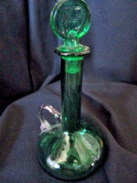 MINI DECANTER GREEN GLASS CLEAR HANDLE UNIQUE vintage