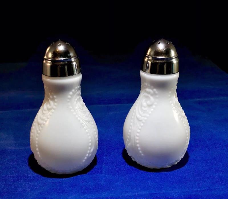 Victorian - White Opaque - Salt & Pepper Shakers - Scrolls & Beads Paneled Bulb