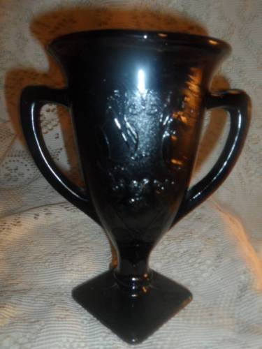 Vintage Amethyst Black L.E.Smith Depression Glass 2-Hndl Dancing Nymphs Urn Vase