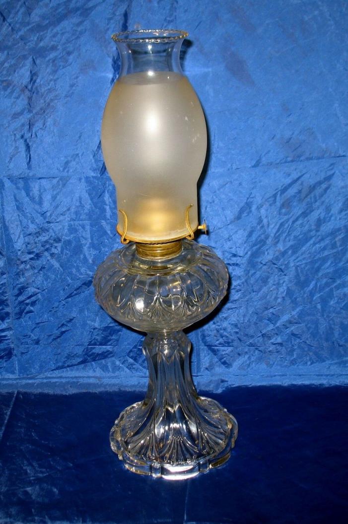 1890's OIL LAMP ERIN FAN with FROSTED CHIMNEY GOOD BURNER