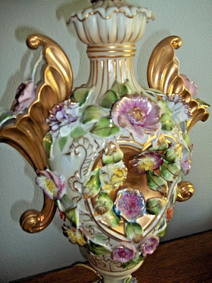 Beautiful Antique Floral Gold Guild Victorian Look 25 In High Lamp