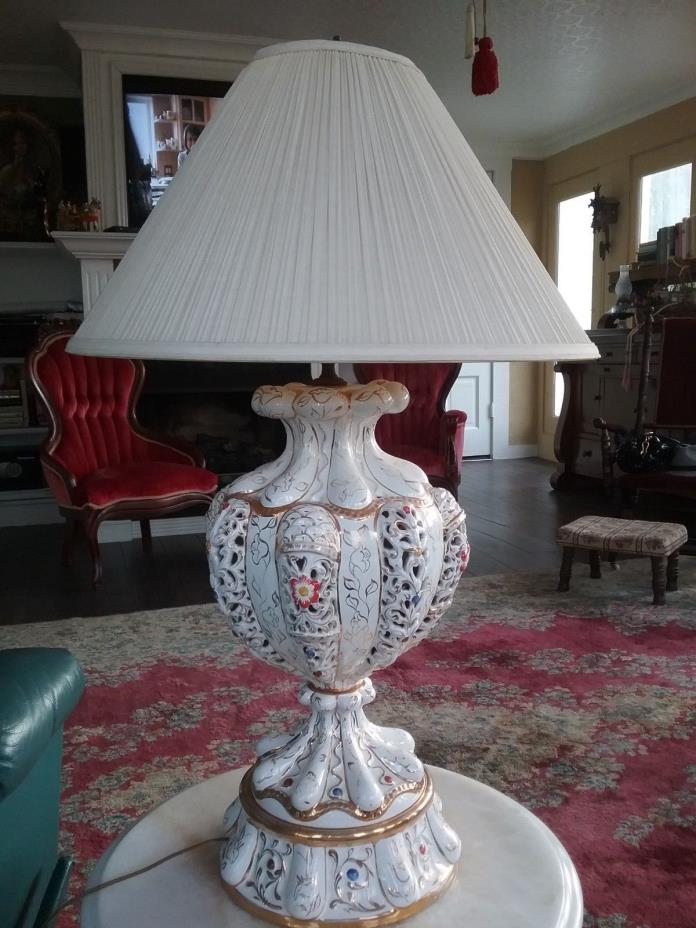 Capodiamonte Italian Lamp  W Shade Hand Painted * Beautiful *Large