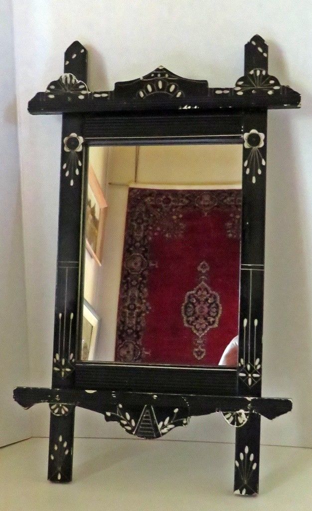Antique Mildly Distress Criss Cross Frame With Mirror