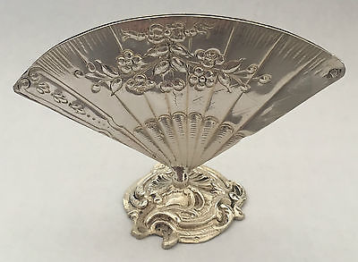 Vintage! ANTIQUE HAND FAN Place Card Holder Musket Dogs Flowers Wedding SILVER