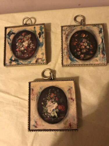 VINTAGE SET OF 3 METAL SQUARE FRAME WITH  FLORAL PICTURES MADE IN SPAIN RARE !!