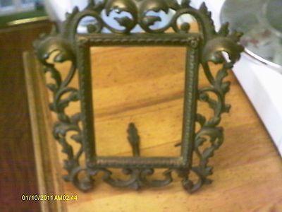 VINTAGE HEAVY CAST METAL ORNATE PICTURE FRAME WITH HINGED STAND/FANTASTIC