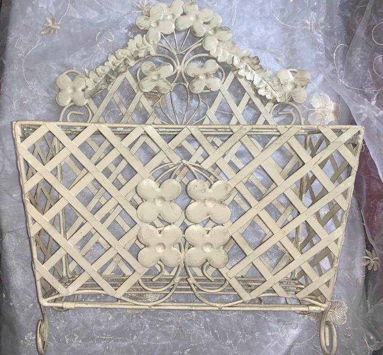 VINTAGE ITALIAN TOLEWARE METAL MAGAZINE RACK / WALL POCKET BASKET TRELLIS STYLE