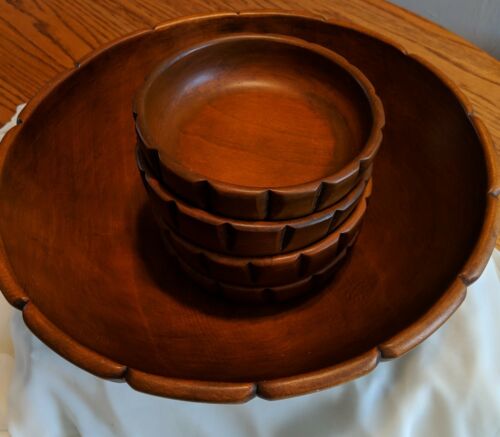 VTG wooden salad set. Large salad bowl with four serving salad bowls .