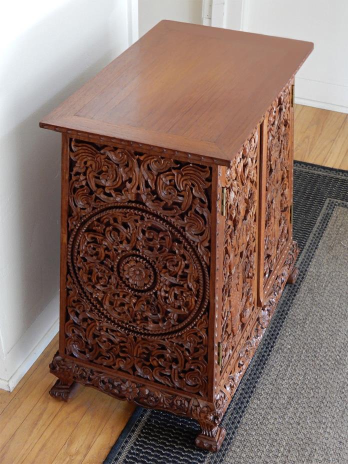 BEAUTIFUL VINTAGE ORIENTAL (THAI) HAND-CARVED TEAK SPIRIT CABINET