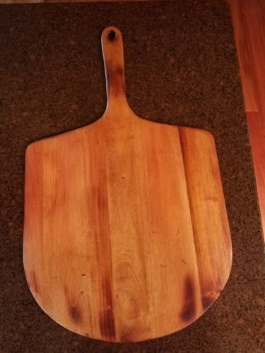 ANTIQUE PIZZA/BREAD PADDLE