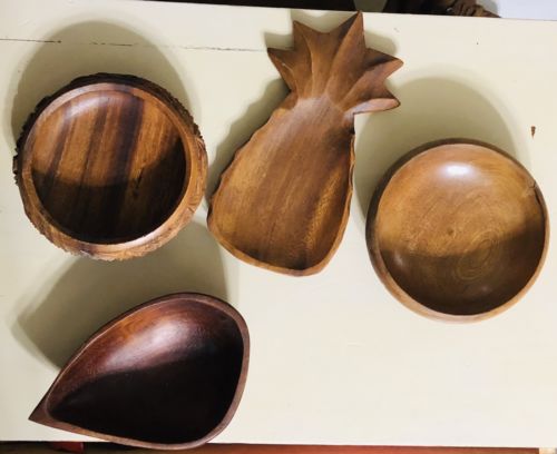 ??Lot Of 4 Wooden Dishes??3 Bowls And 1 Pineapple Wooden Plate??