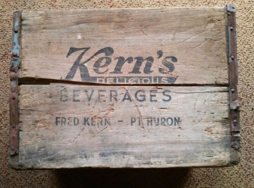 ANTIQUE PRIMITIVE Wood bottle CRATE Fred KERN Beverages PORT HURON MI Detroit MI