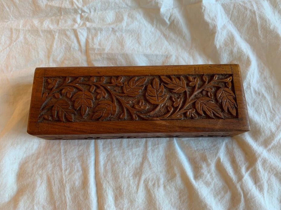 Vintage Carved Wooden Hinged Keepsake Jewelry Box Floral Leaf Pattern 3