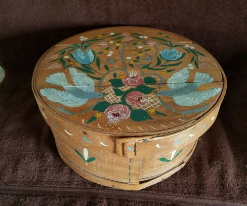 VINTAGE LARGE ROUND WOOD CHEESE BOX SEWING BOX HAND PAINTED CLOTH LINING CUSION