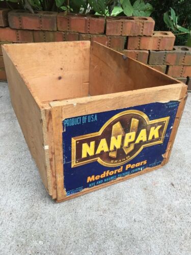 Vintage Wooden Produce Fruit Crate Nanpak Brand Pears Box Medford Oregon