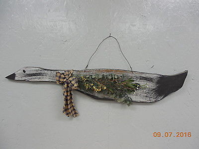 Vintage Wood Folk Art Flying Goose Yard Decor  #
