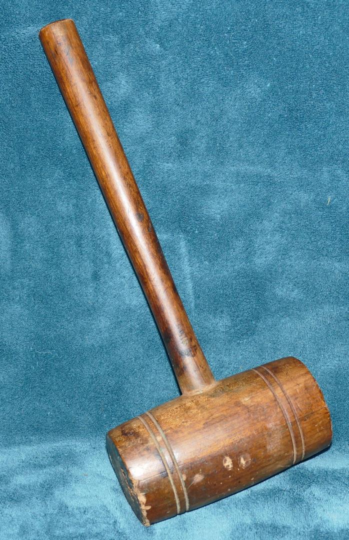 AWESOME PRIMITIVE ANTIQUE VINTAGE WOOD MALLET!!