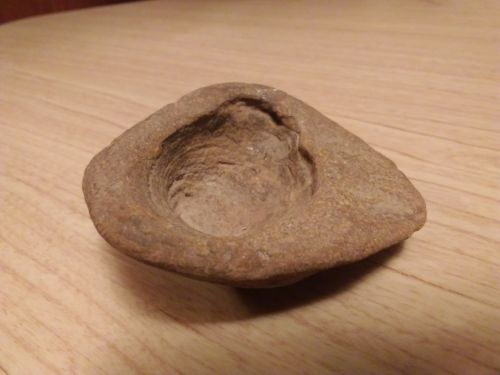 NATIVE AMERICAN INDIAN GRINDING STONE/BOWL