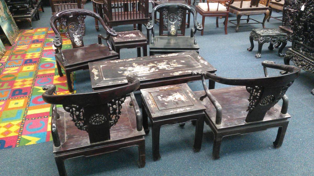 Curved wood chair and table set