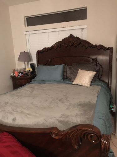 Beautiful Calif King Bedroom Set With 2 Nightstands and Dresser