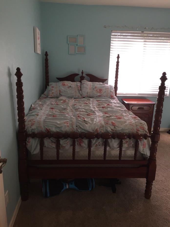 Davis Cabinet Company Furniture Lillian Russell Collection Cherry Bedroom Set