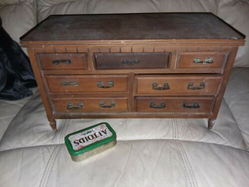 1890s 7 DRAWER JEWELRY CHEST LOOKS AMAZING HAS A DAMAGED FOOT