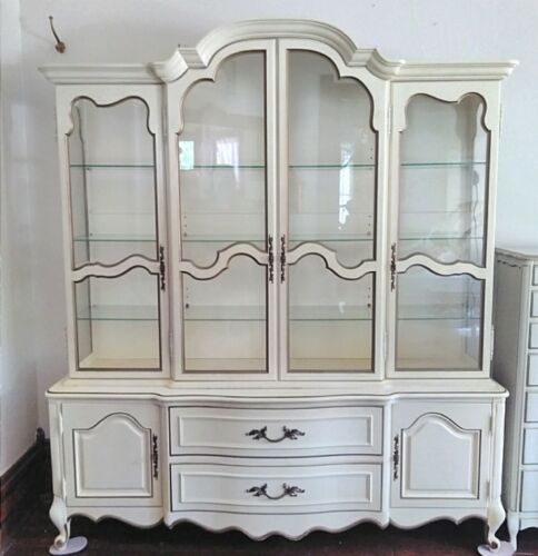 Vintage Mount Airy French Provincial China Cabinet Hutch Dining Room Breakfront