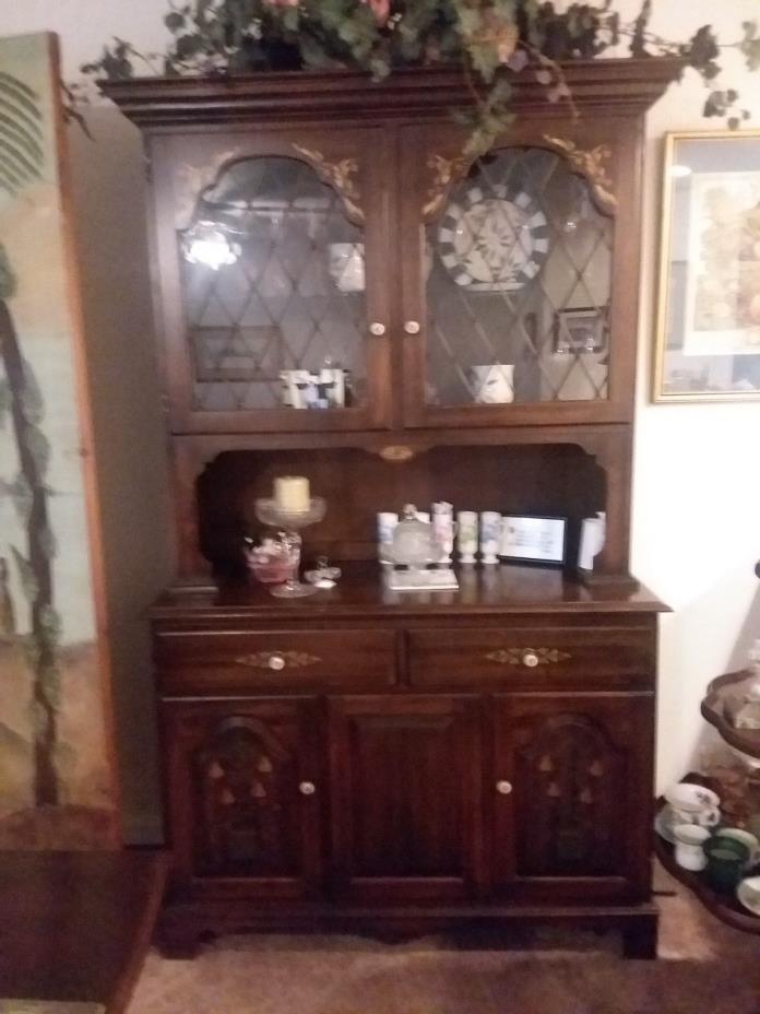 Hitchcock China Cabinet 83 Org-Stencilled Walnut Exc.Cond-