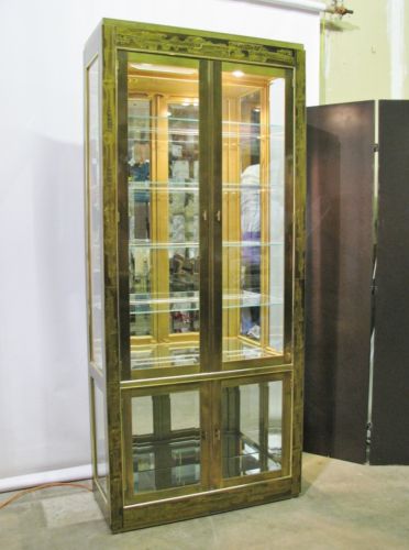 Stunning Mastercraft Etched Illuminated Display Cabinet; Bernhard Rohne