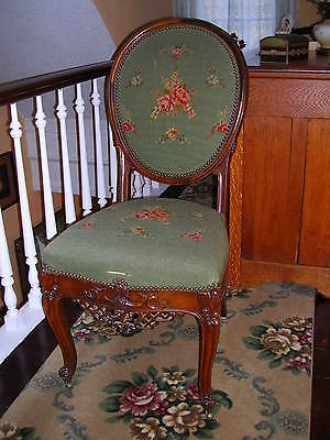 Carved Parlor Chair 1800s Beautiful chair for hall display. MY HALL WAY.