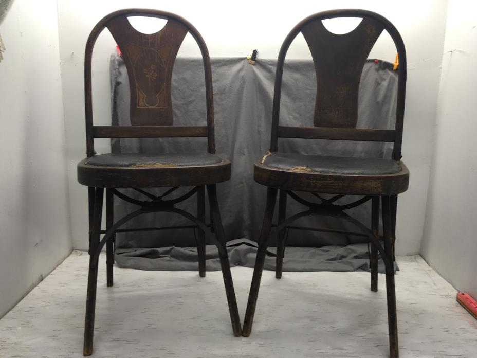 Pr. Antique Louis Rastatter & Sons Solid Kumfort Bentwood Folding Chairs