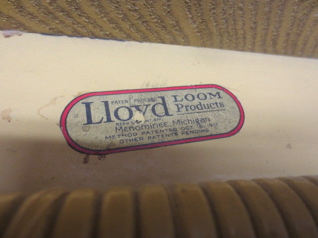 Lovely vtg Lloyd Loom Products Wicker Child's Chair