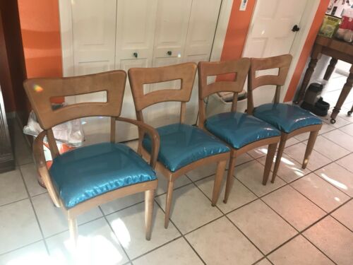 Set Of Four Heywood Wakefield Dogbone Chairs