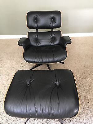 Rare Vintage Herman Miller Classic Eames Lounge Chair with Brazilian Rosewood.