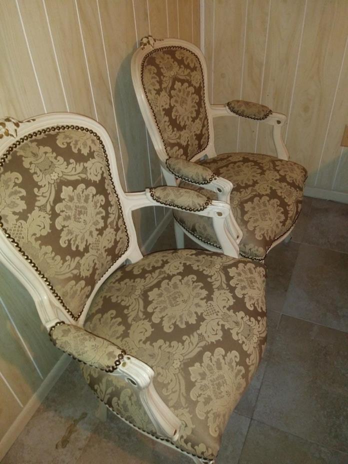 Louis XV Set of 2 Cream Colored Chairs